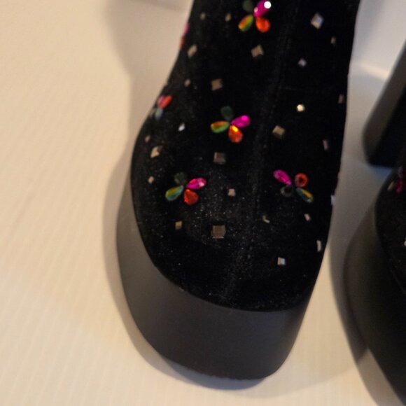 Betsey Johnson Womens Harriet Black Ankle Boots Shoes Size 9 Rhinestone Clusters - Picture 8 of 16